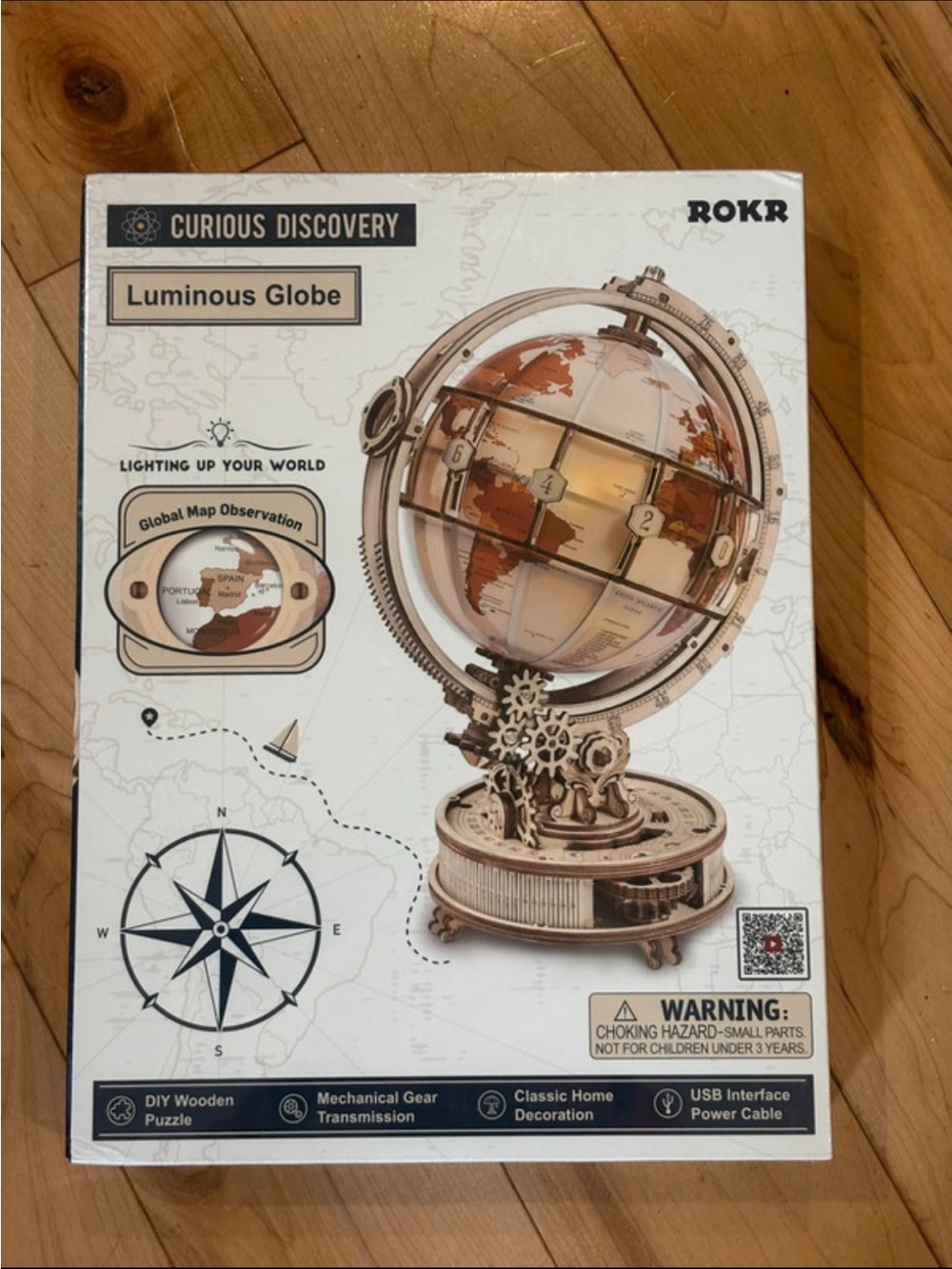 Wooden globe puzzle